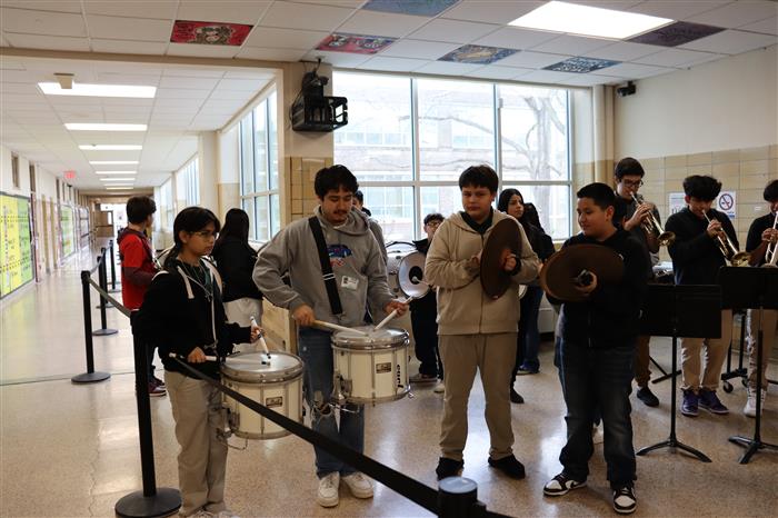 BMS Drumline practicing